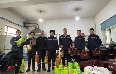 岁末送祝福 温情迎新春|Z6尊龙官方网站为整个员工发放春节福利